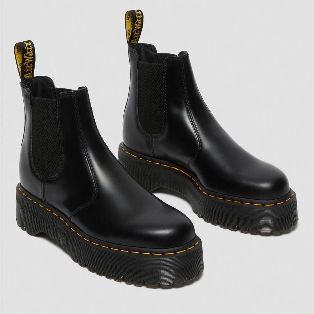 Dr Martens 2976 SMOOTH LEATHER PLATFORM CHELSEA BOOTS